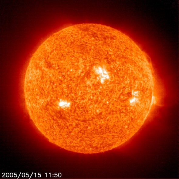 sun-soho-05-15-2005-1150z2